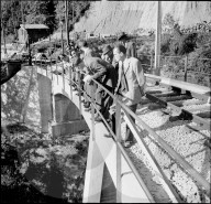 Brücke bei Sendy-Sollard, Journalisten bei Eröffnungsfeier 1945