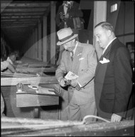 General Guisan zu Besuch beim Zürcher Knabenschiessen 1950