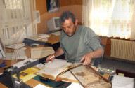 Kurt Zumbrunn, mit Einbürgerungsbuch von Schattenhalb, 2004