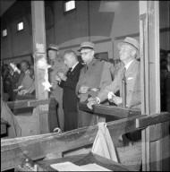 General Guisan zu Besuch beim Zürcher Knabenschiessen 1950