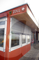 Leerstehendes Zollhaus beim Grenzübergang Schlatt (D) - Thayngen (CH), 2005 