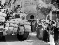 Landung der Alliierten auf Sizilien: Soldaten als Befreier begrüsst, 1943