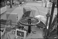 Auslage bei Flohmarkt in Genf 1972