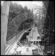 Bau der Schnurtobelbrücke der Vitznau-Rigi-Bahn, 1957