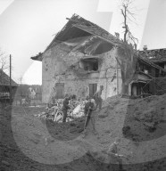 WK 2: Bombardierung in Zweidlen-Rheinsfelden, 1944