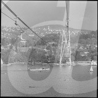 Gondelbahn über den Zürichsee um 1959