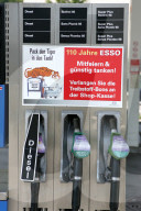 Tankstelle, hohe Benzinpreise nach Hurrikan Katrin (USA), Zürich 2005