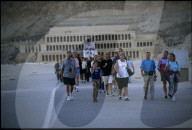 Bewachte Touristen, Hatschepsut-Tempel, Luxor 1999