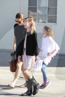 PEOPLE - Jenifer Garner besucht mit den Kids den Gottesdienst