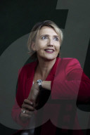 PORTRAIT - Simone Peter