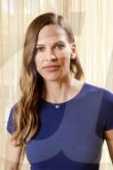 PORTRAIT - Hilary Swank