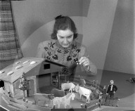 Selbst gemachter Bauernhof für Kinder, 1941