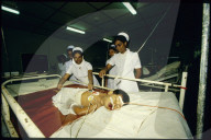 Verletztes Kind im Bürgerkrieg in Sri Lanka, 1987
