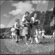 Solennität in Burgdorf 1951; Trachtenkinder 