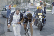 Tour de Suisse 1982: Ferdy Kübler mit Urs Freuler