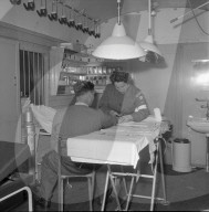 Operationssaal in Rotkreuz-Spitalzug für Ungarn, Buchs 1956