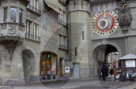 Bären-Apotheke am Zytgloggeturm in Bern 2005