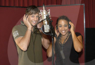 Musicstar 2007 Gewinnerin Fabienne mit ihrem Plattengötti Mister Schweiz 2007 Tim Wielandt im Tonstudio in Kriens Luzern