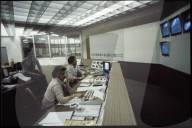 Gotthardtunnel bei Göschenen 1980, Überwachungsraum, Monitore