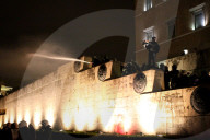 NEWS - Griechenland: Ausschreitungen vor dem Parlament in Athen