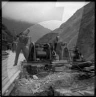 Furka-Oberalp, Wilerbrücke im Bau, Seilwinde; 1955