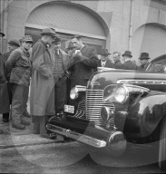 Schweiz 1941: Auto fährt wegen Benzinmangel mit Aceton 