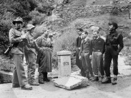 Kriegsflüchtlinge bei Gondo; 1944