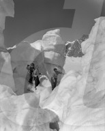 Zweitägige hochalpine Skitour im Berner Oberland, 1950