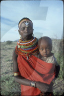 Einheimische Frau mit Kind, Samburu-Gegend