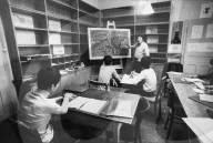 Kinder aus Vietnam bei Deutschunterricht, Bern 1979