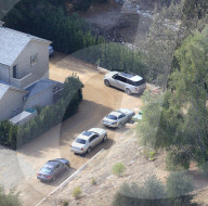 PEOPLE - Das Sicherheitsaufkommen in der Kardashian Villa wurde aufgestockt