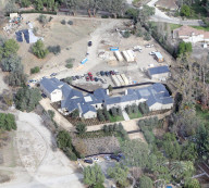 PEOPLE - Das Sicherheitsaufkommen in der Kardashian Villa wurde aufgestockt