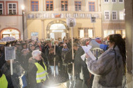 NEWS - Erfurt: Demo für und gegen die AfD 