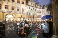 NEWS - Erfurt: Demo für und gegen die AfD 