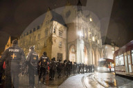 NEWS - Erfurt: Demo für und gegen die AfD 