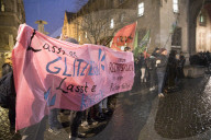 NEWS - Erfurt: Demo für und gegen die AfD 