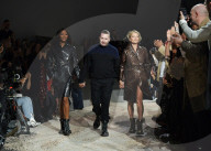 PEOPLE - Paris Männermode: Kate Moss und Naomi Campbell laufen für Louis Vuitton