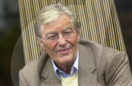 PEOPLE - Peter Mayle ist im Alter von 78 Jahren gestorben