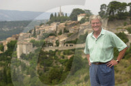 PEOPLE - Peter Mayle ist im Alter von 78 Jahren gestorben