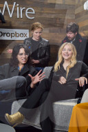 PEOPLE - Chloe Grace Moretz trägt goldige Schuhe am Sundance Festival