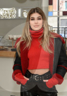 PORTRAIT - Camila Morrone