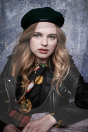 PORTRAIT - Odessa Young 