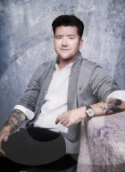 PORTRAIT - Silas Howard 