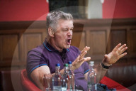 PORTRAIT - Alec Baldwin