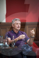 PORTRAIT - Alec Baldwin