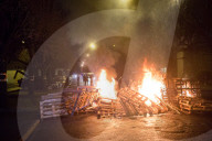 NEWS - Frankreich: Proteste von Gefängnispersonal in Fleury Merogis