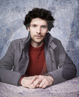 PORTRAIT - Colin Morgan 