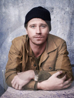 PORTRAIT - Garrett Hedlund 
