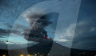 NEWS - Philippinen: Vulkan Mayon spuckt Lava und Asche
