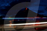 NEWS - Philippinen: Vulkan Mayon spuckt Lava und Asche